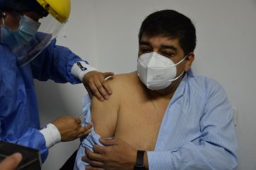 Comenzó la vacunación y ya se la aplicaron varios dirigentes patagónicos