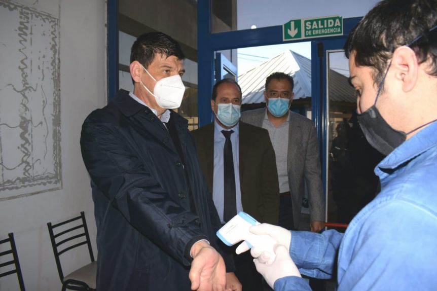 Crisis sanitaria: Quiroga adelantó que pidieron médicos y terapistas a Nación