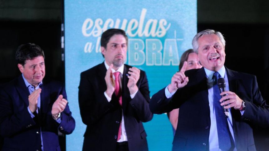 Alberto le pone punto final al tema clases presenciales: