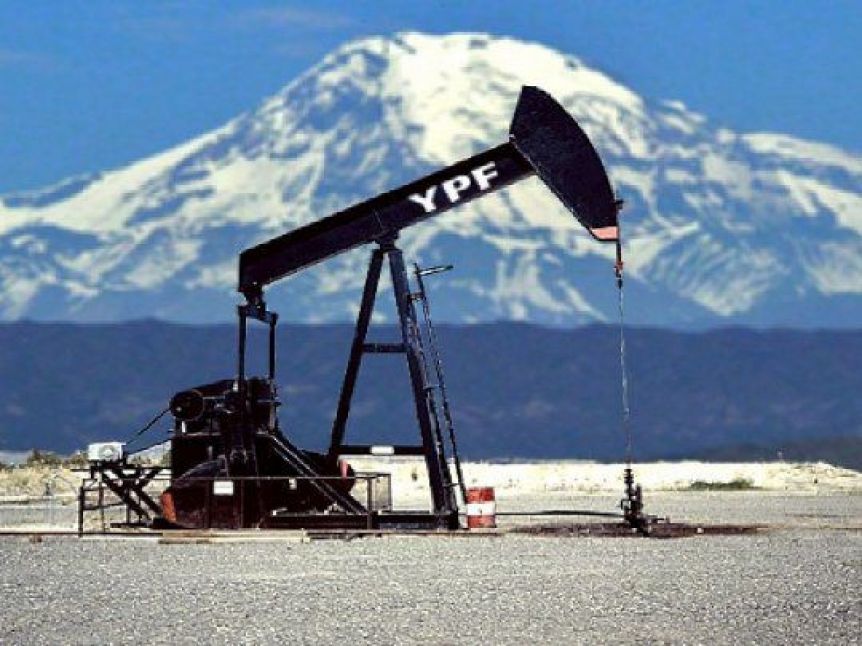 Petroleros paran YPF por