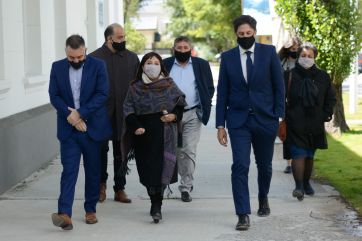 Trotta con Alicia: promesas de obras y regreso a la presencialidad asegurado