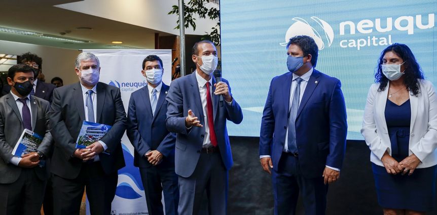 Gutiérrez acompañó a Gaido y le habló a la oposición: