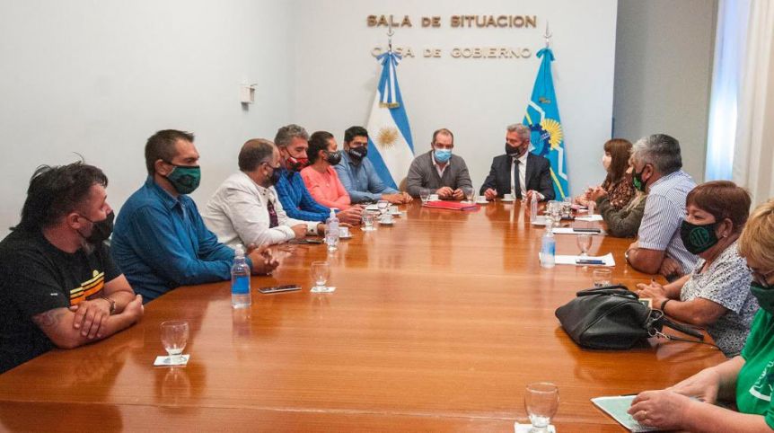 ¡Y llegó el aguinaldo! El Gobierno chubutense lo depositó hoy junto a los sueldos