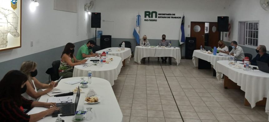 El Gobierno convocó a una nueva paritaria salarial para el viernes 12