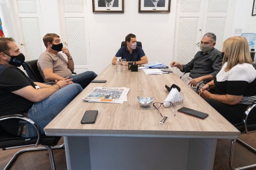 Cónclave entre radicales y peronistas en Comodoro