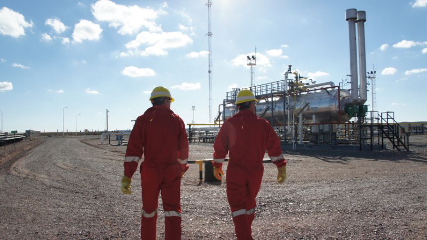 Alerta petrolera: la Federación Argentina va al paro a partir de mañana