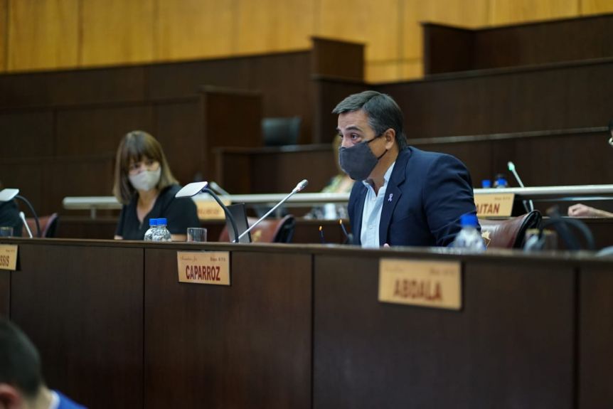 Tensos cruces en la Legislatura por el reclamo de trabajadores de la salud