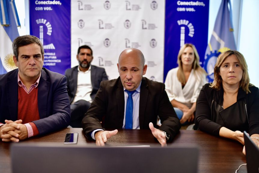 Sastre encabezó el primer Foro Parlamentario de Chubut