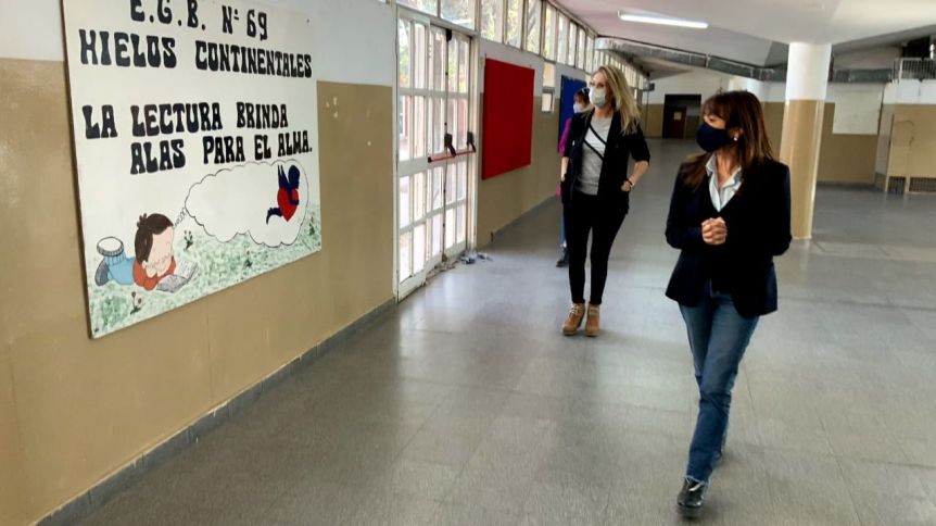 Picante cruce entre funcionaria y diputada en una escuela