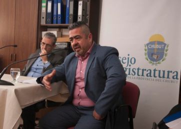 La guerra fría en la Justicia chubutense