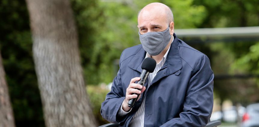 González cargó contra los