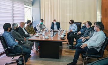 La unión hace la fuerza: Intendentes agrupados y al frente