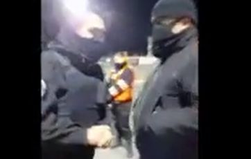 Brutal tortura de la policía a un enfermero: “Se reían y me decían ´feliz día del padre´”