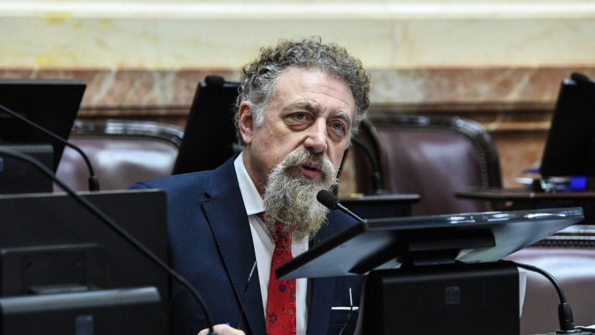 Luenzo espera un guiño del Patria para decidir sobre su candidatura