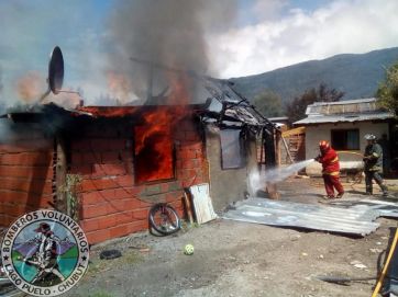 Emergencia ígnea en Lago Puelo: ¿Dónde está la plata?