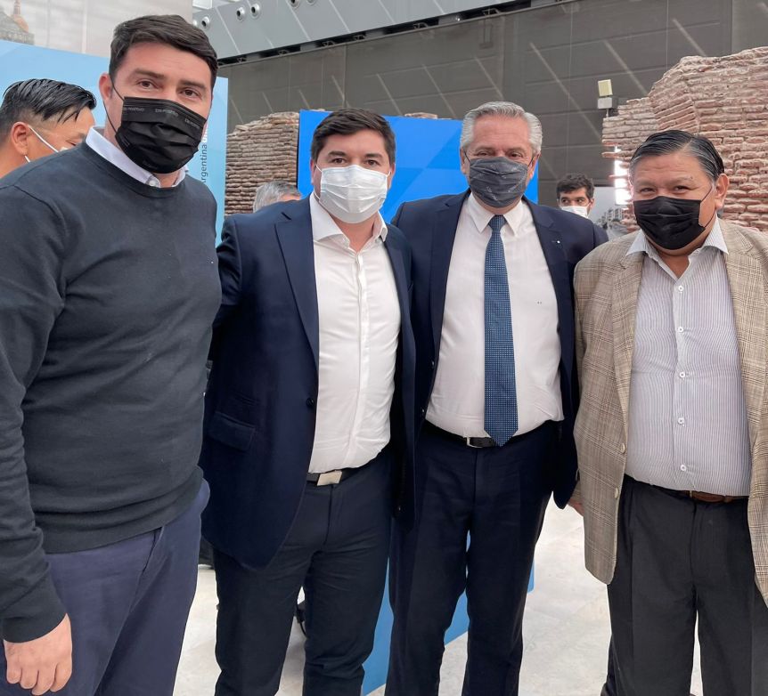 Petroleros acompañaron el anuncio de la Ley de Hidrocarburos