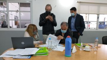 Nueva oferta para estatales y docentes supera paritaria nacional