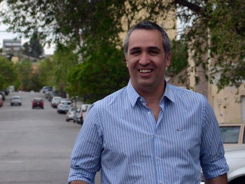 Diputado neuquino arremetió contra Kicillof por los viajes de egresados gratuitos