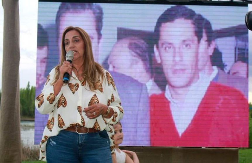 Polémica electoral: desde el entorno familiar de Pechi cruzaron a Monzani