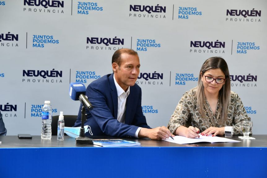 Gutiérrez firmó la creación de un fondo de Infraestructura para Rincón de los Sauces