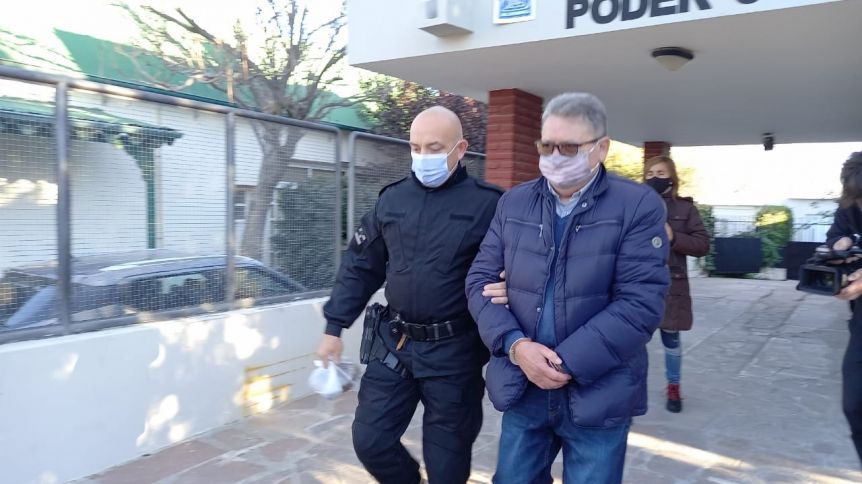 Causa Revelación: tres exfuncionarios deberán continuar con arrestos domiciliarios