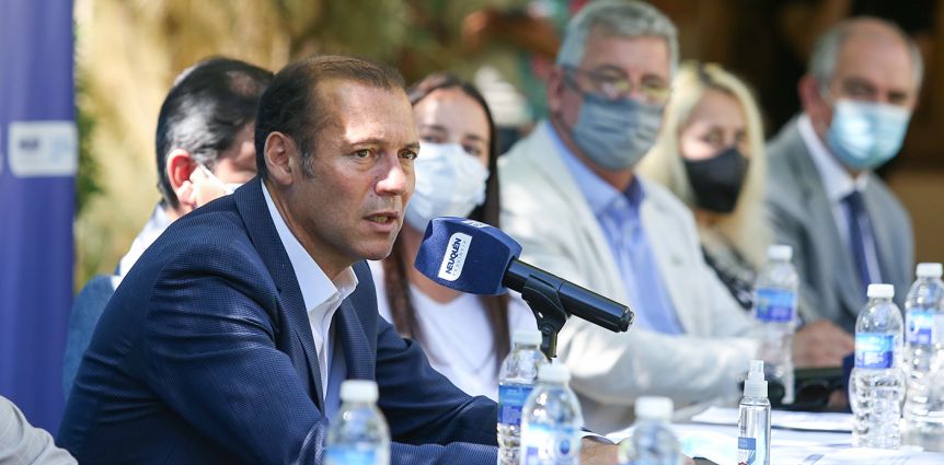 El Gobierno neuquino convocó a estatales a una mesa salarial en febrero del año que viene