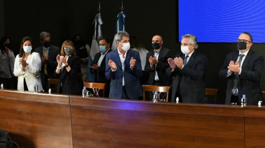Con presencia patagónica, Alberto Fernández lanzó el clúster de energías renovables