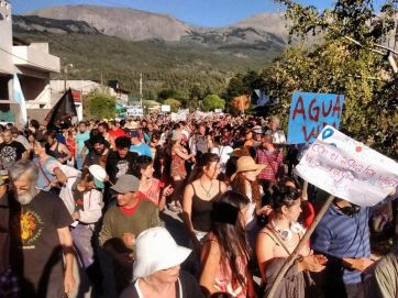 Lago Escondido: la CTA redobla la apuesta en una marcha masiva contra Lewis