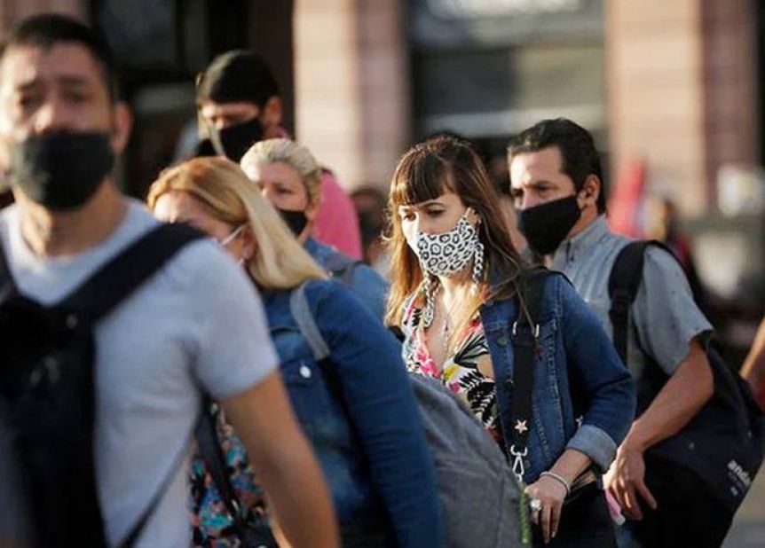 Coronavirus: informan 42.437 nuevos casos y 318 muertes