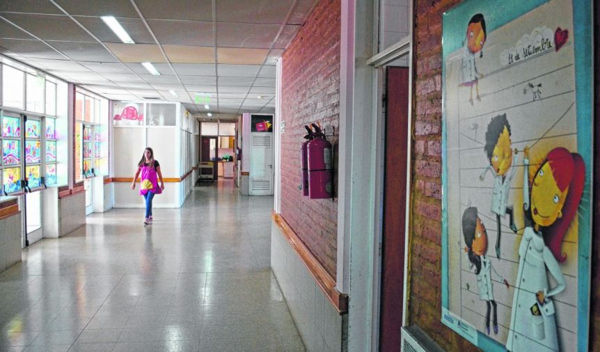 Gutiérrez aseguró que el 95% de las escuelas están en condiciones de empezar las clases