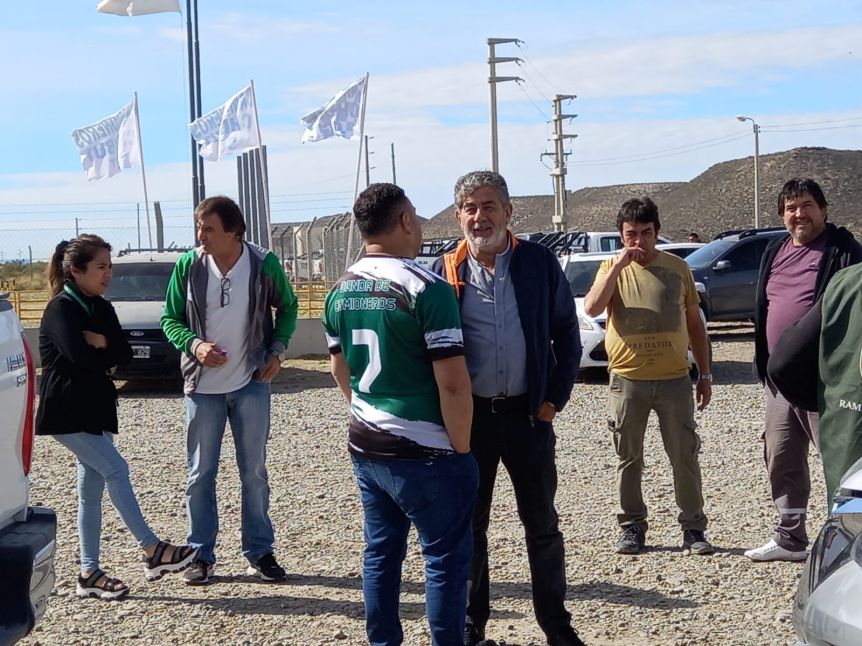 Camioneros amenaza con nacionalizar el conflicto con las operadoras petroleras