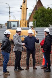 El Presidente de YPF recorrió junto a Grasso la obra de la “Estación del Futuro”