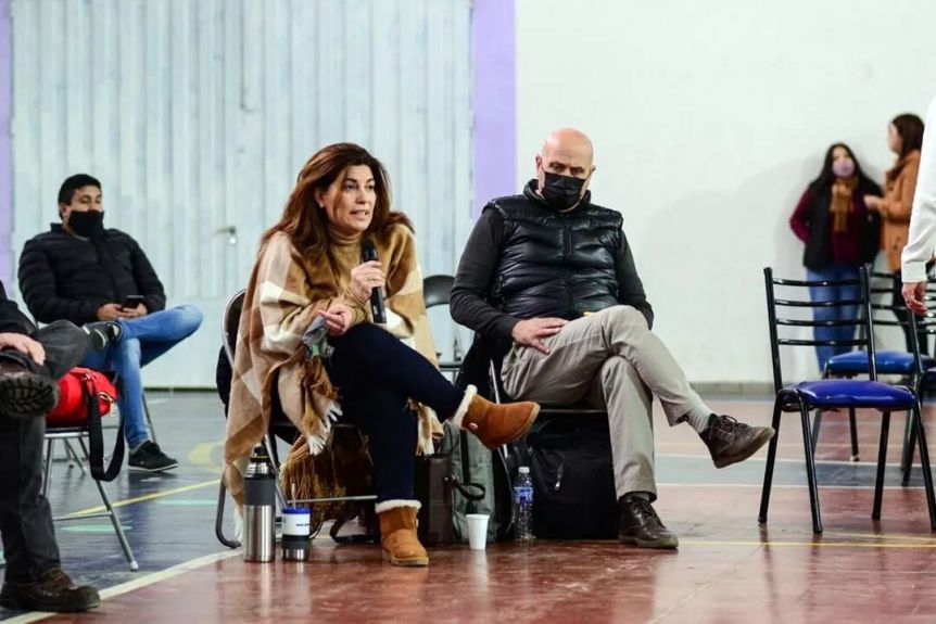 Legisladoras opositoras se plantan ante Nación por la soberanía de los recursos