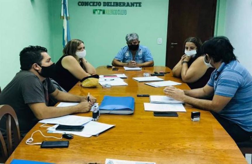 Concejales de un municipio piden la remoción de un funcionario acusado de abuso