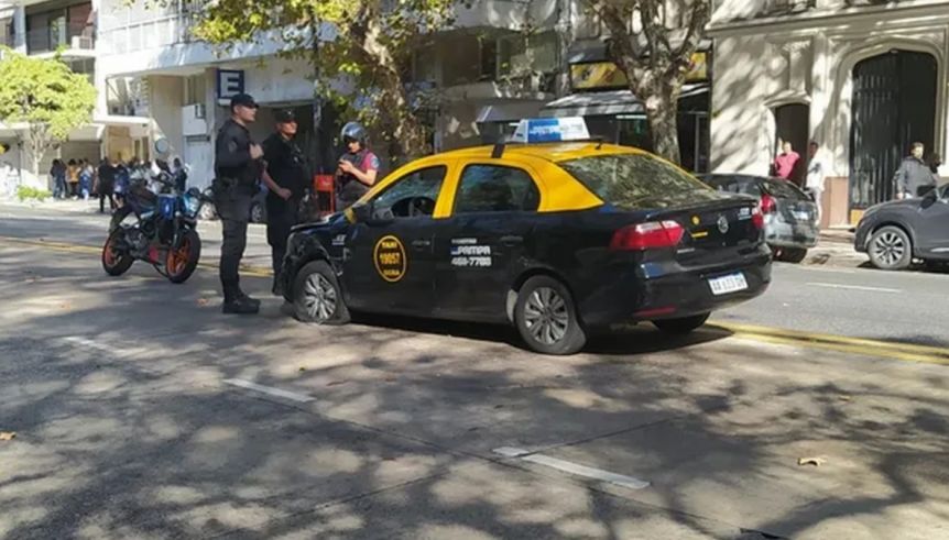 Falleció el taxista que atropelló a las estudiantes francesas