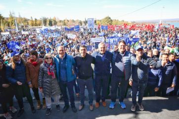Neuquén: Danza de nombres para la fórmula azul