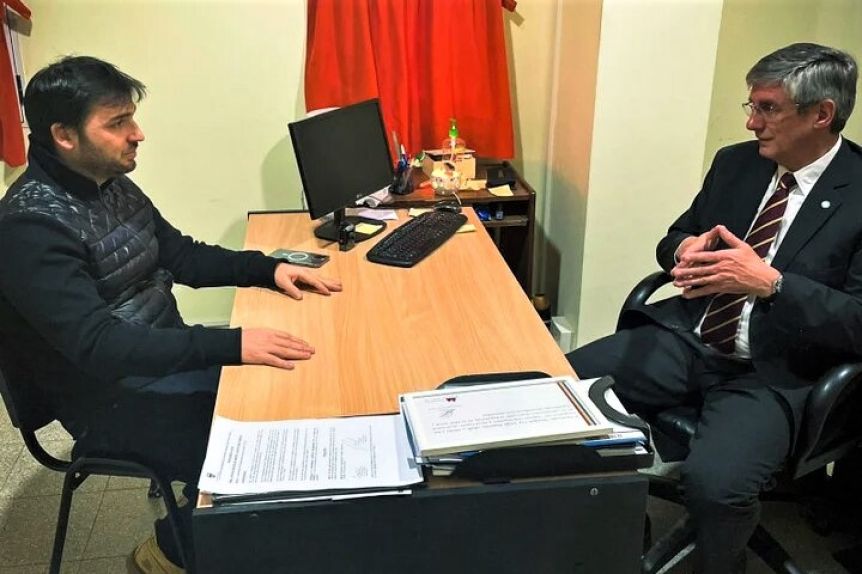 Con el compromiso de gestionar obras en Esquel, Torres se reunió con Ongarato