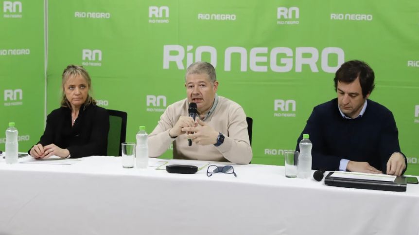 En pleno conflicto, la Provincia aseguró que los sueldos “se ubicaron por encima de la inflación”