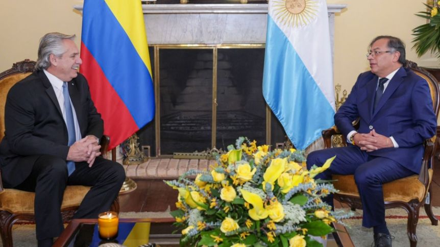 De gira por Colombia, Alberto Fernández se reunió con Gustavo Petro y lo invitó a venir a la Argentina