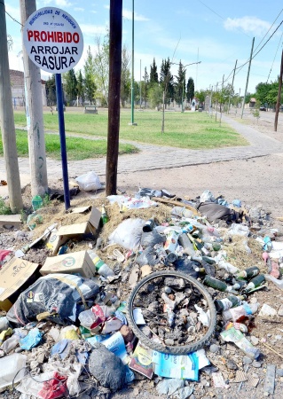 Cuestionan política ambiental del municipio