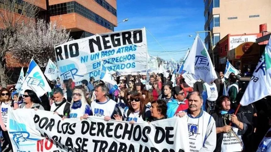 Educación: UnTER se reunió con el ministro de Economía exigiendo “una verdadera propuesta salarial”