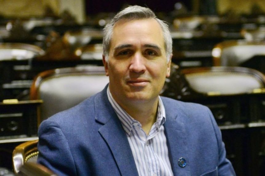 Luego de ser repudiado en la Legislatura, Sánchez escribió una carta abierta a los legisladores neuquinos