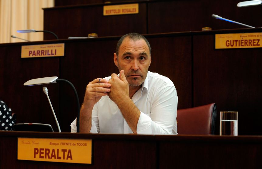 Peralta reclama que la educación debe ser prioridad del gobierno provincial
