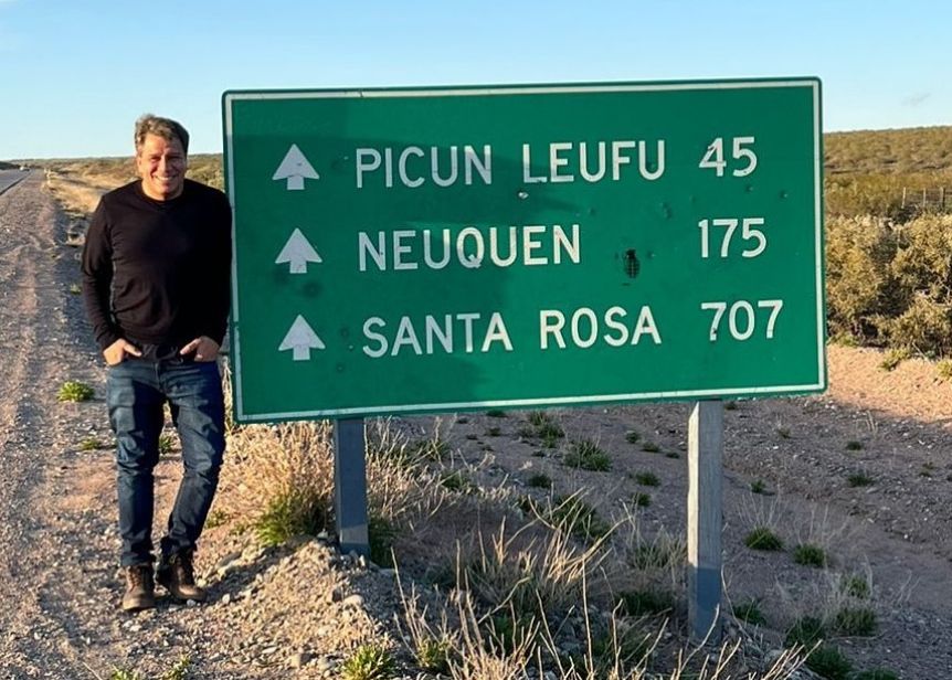Manes buscó