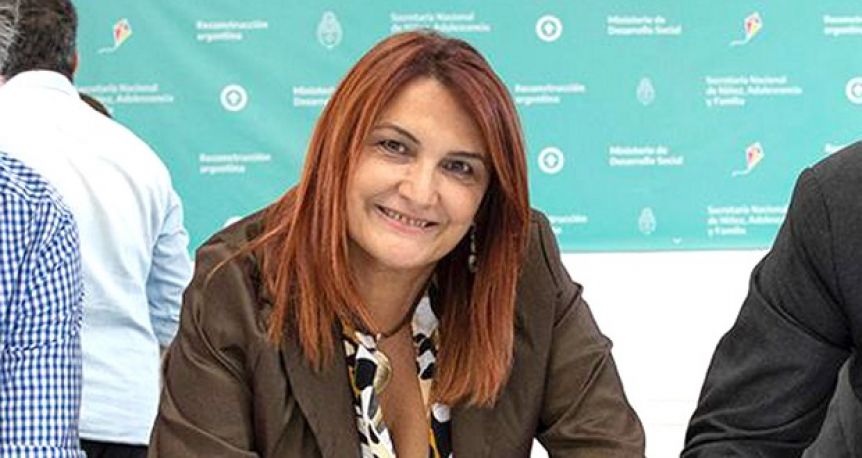 Hackearon el celular de la ministra Simone y pidieron dinero en su nombre