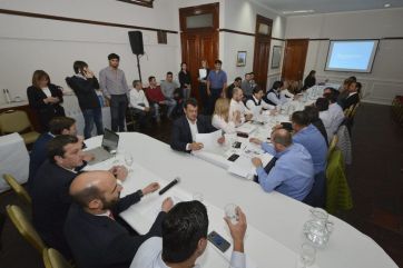 Coparticipación en Santa Cruz, redistribuir la torta