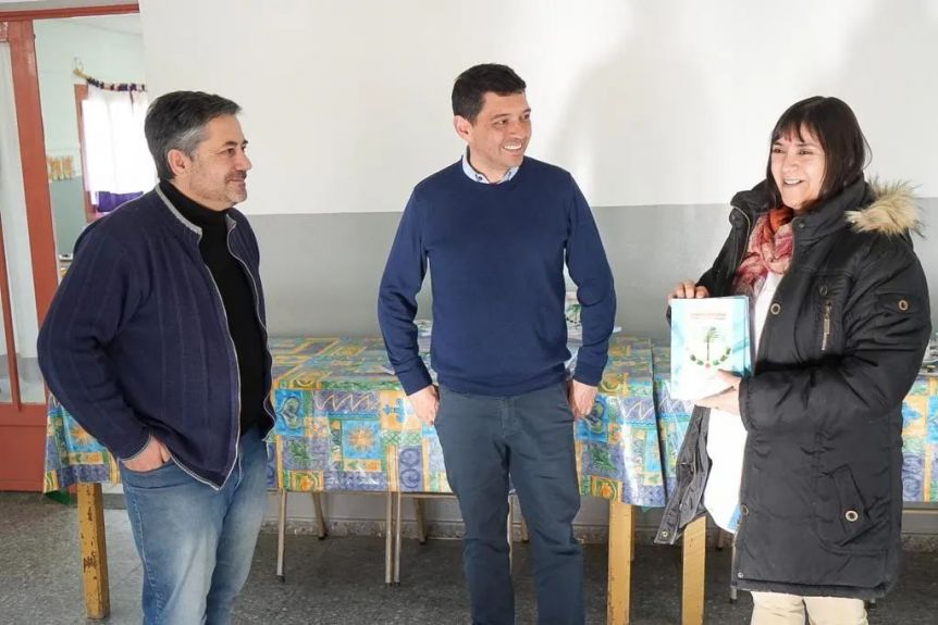 Con fuertes críticas al FdT, UNE manifestó su apoyo a la candidatura de Koopmann