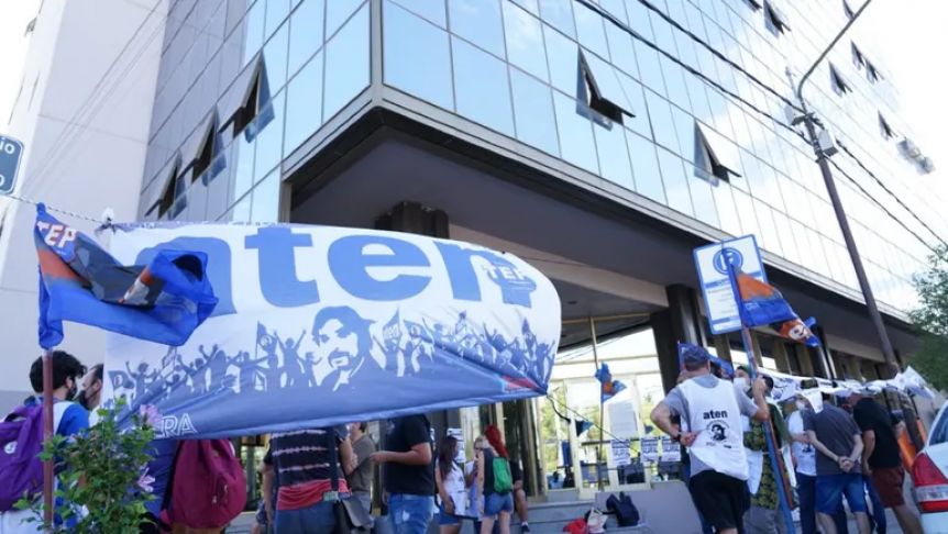 Estatales marcharán el jueves contra el Impuesto a las Ganancias y ATEN parará en escuelas