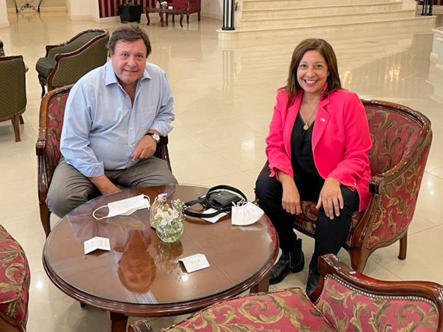 Alberto y flores para Arabela: