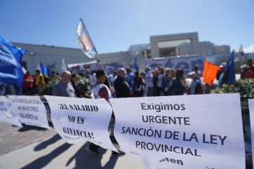 Gremios en la Legislatura contra el Impuesto a las Ganancias lograron el apoyo de diputados